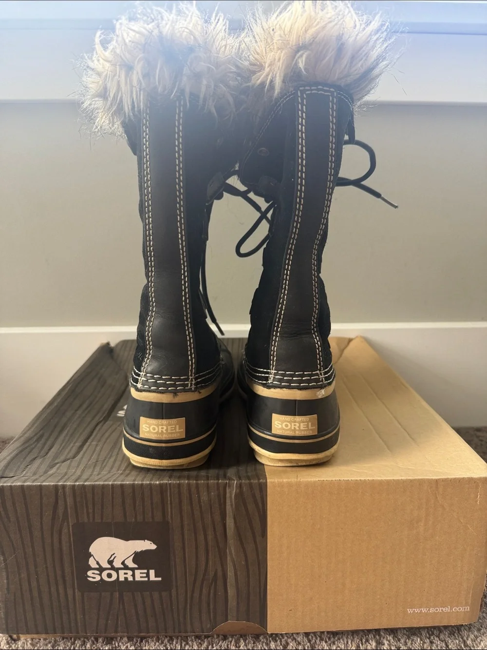 Sorel tall lace